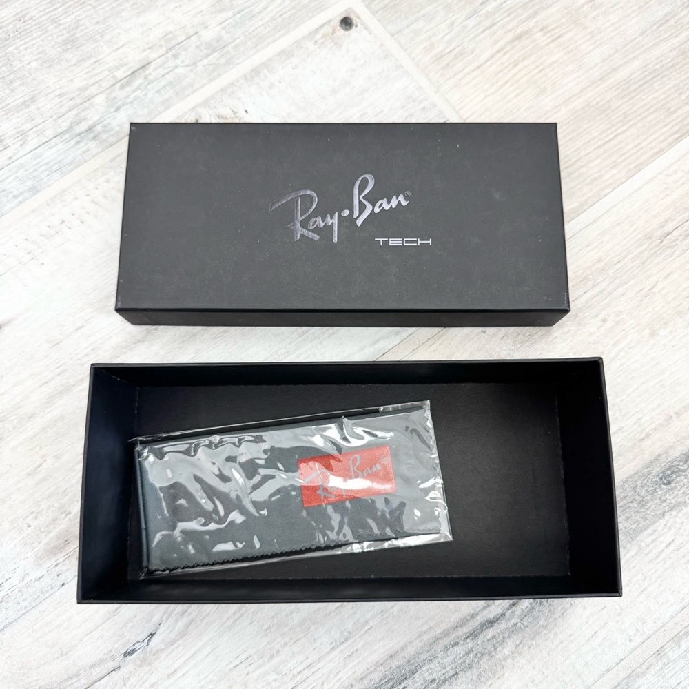 Ray-Ban Black Sunglasses Box